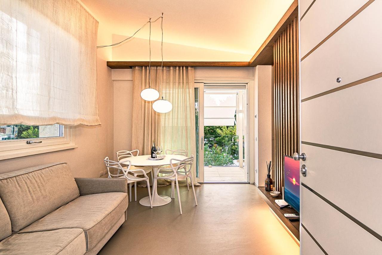 Sea Holidays Apartment Марина-ди-Пьетрасанта Экстерьер фото