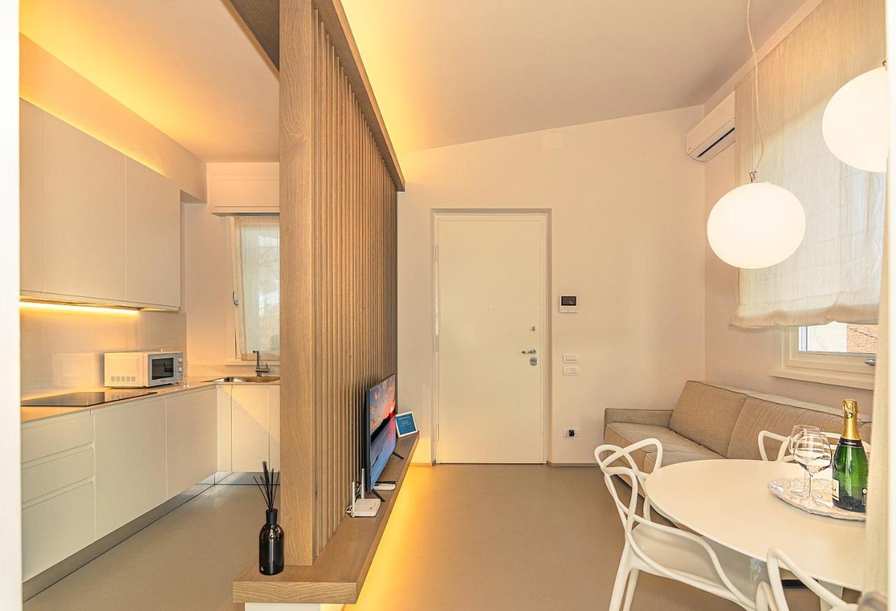 Sea Holidays Apartment Марина-ди-Пьетрасанта Экстерьер фото